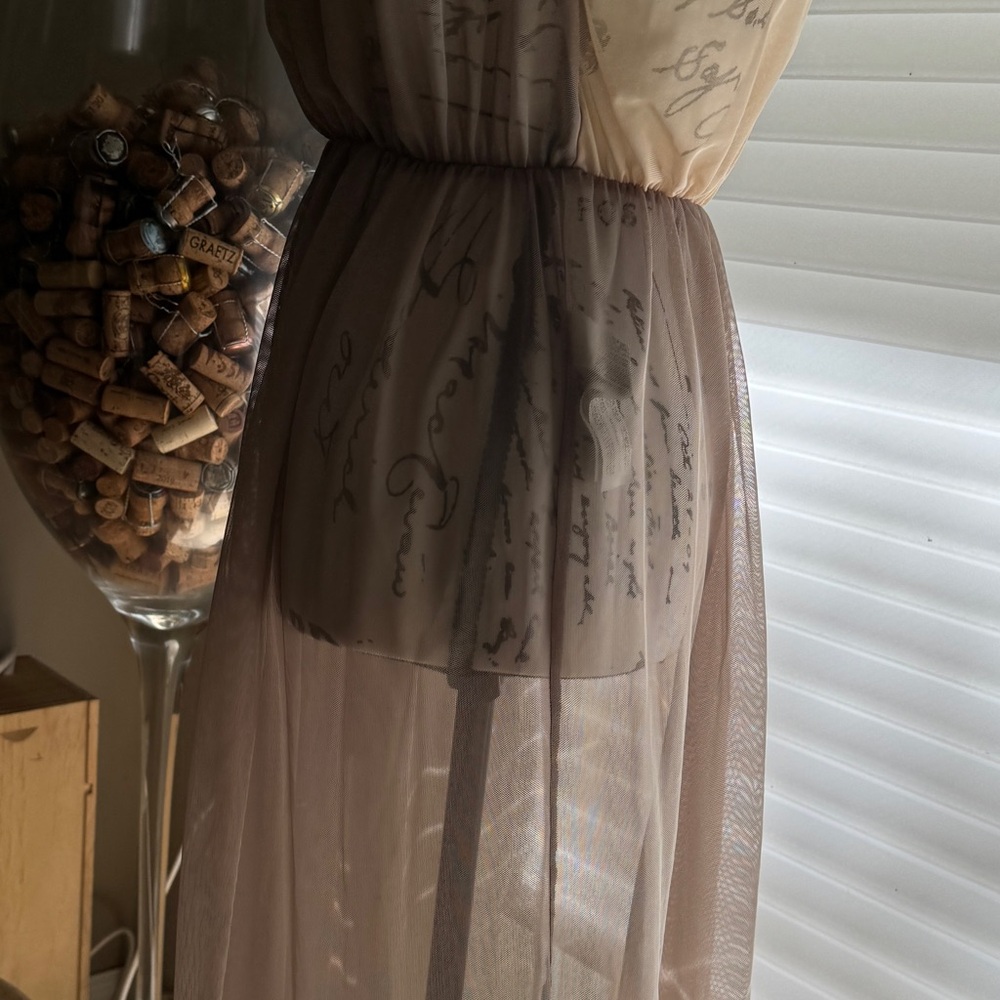 Zara Cream and Tan Sleeveless Beach Cover - Picture 8 of 11
